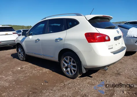 2013 Nissan Rogue Sv W/Sl Pkg z USA, uszkodzony, nr VIN JN8AS5MT5DW007811
